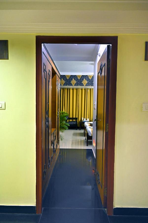 โฮเทล ราชฮานส์ อินเตอร์แนชันแนล Hotel ภาคัลปูร์ ภายนอก รูปภาพ